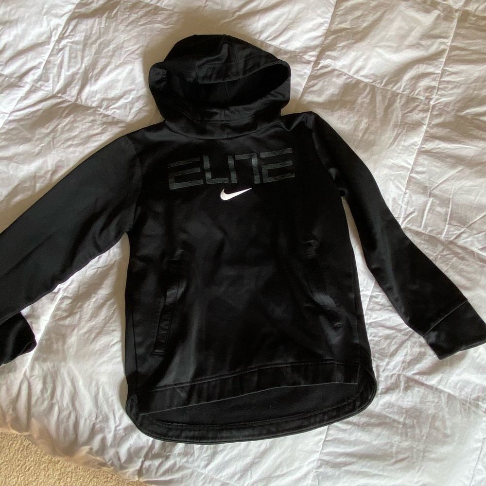 Nike Elite basketball hoodie EUC